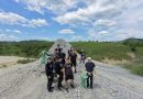 Voluntarii au dat o mână de ajutor naturii la Vulcanii Noroioși